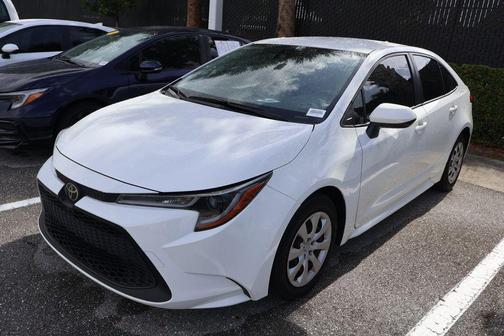White 2022 Toyota Corolla LE