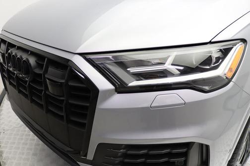 2021 Audi Q7 55 Premium Plus
