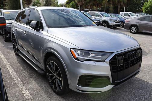 2021 Audi Q7 55 Premium Plus