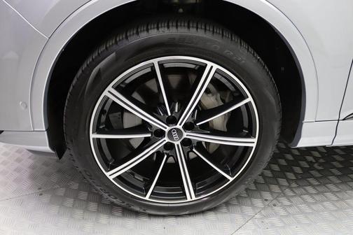 2021 Audi Q7 55 Premium Plus
