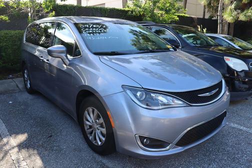 2018 Chrysler Pacifica Touring Plus