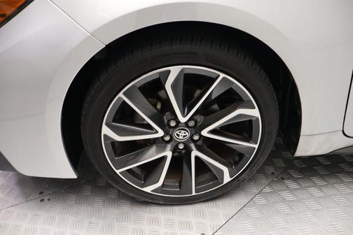 Classic Silver Metallic 2022 Toyota Corolla SE