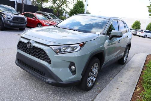 2021 Toyota RAV4 XLE Premium
