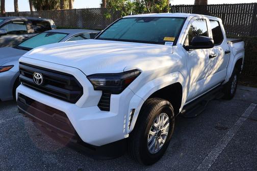 2025 Toyota Tacoma SR