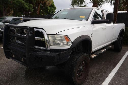 Bright White Clearcoat 2014 RAM 2500 SLT
