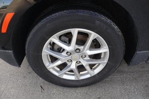 Mosaic Black Metallic 2024 Chevrolet Equinox LS