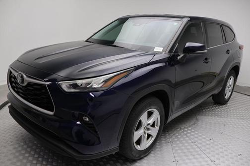 2020 Toyota Highlander LE