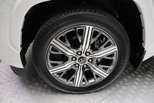 2023 Toyota Sequoia Capstone