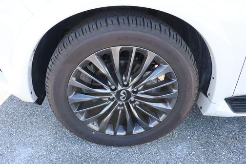 2024 INFINITI QX80 SENSORY AWD