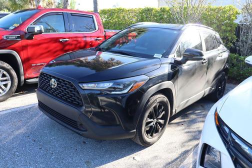 2023 Toyota Corolla Cross LE