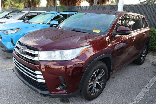 2017 Toyota Highlander LE