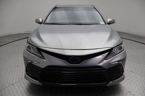 2021 Toyota Camry Hybrid XLE