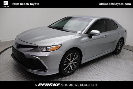 2021 Toyota Camry Hybrid XLE