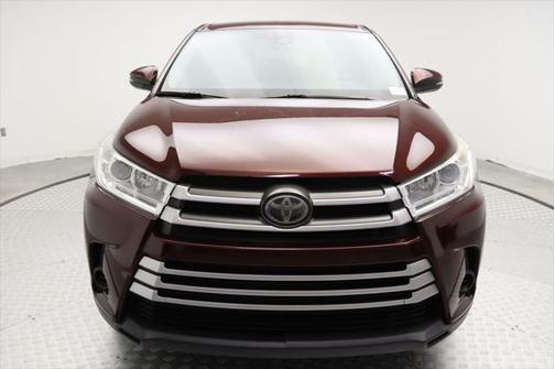 2019 Toyota Highlander LE I4