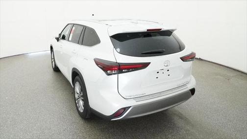 2025 Toyota Highlander Platinum