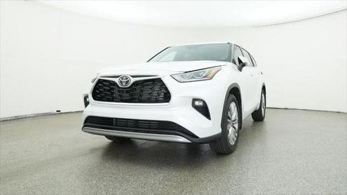 2025 Toyota Highlander Platinum