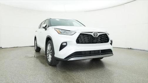 2025 Toyota Highlander Platinum
