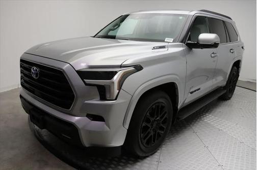 2024 Toyota Sequoia SR5