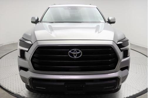 2024 Toyota Sequoia SR5