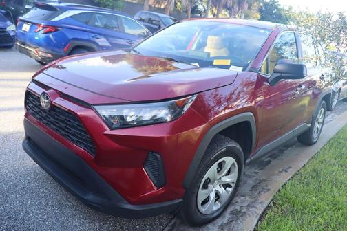 2022 Toyota RAV4 LE