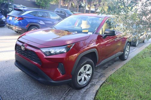 2022 Toyota RAV4 LE