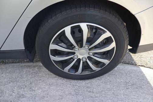 INGOT SILVER METALLIC 2014 Ford Focus SE