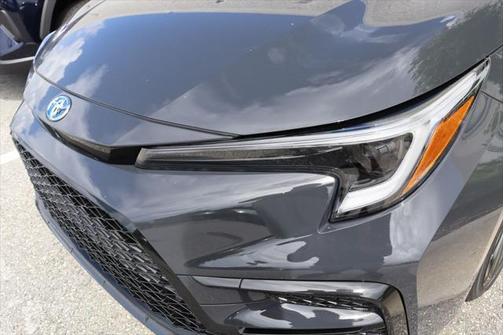 2024 Toyota Corolla Hybrid SE