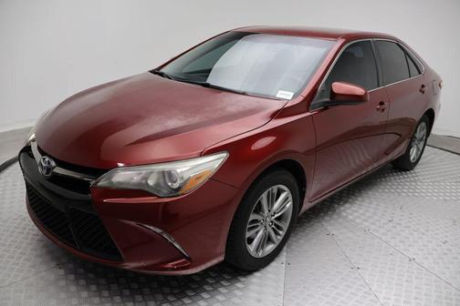 Ruby Flare Pearl 2017 Toyota Camry SE