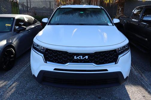 2023 Kia Sorento LX