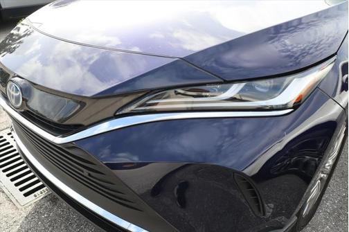 2022 Toyota Venza XLE