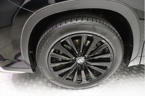 2024 Toyota Highlander XSE