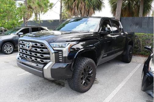 2023 Toyota Tundra Hybrid Platinum
