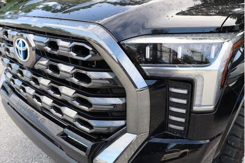 2023 Toyota Tundra Hybrid Platinum