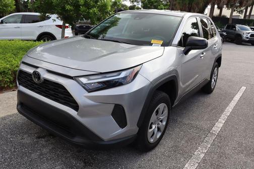 2023 Toyota RAV4 LE