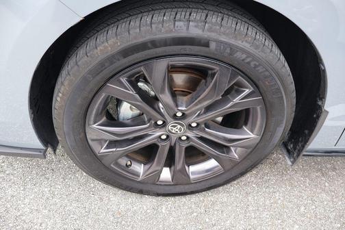 Cement 2025 Toyota Sienna XSE 7 Passenger