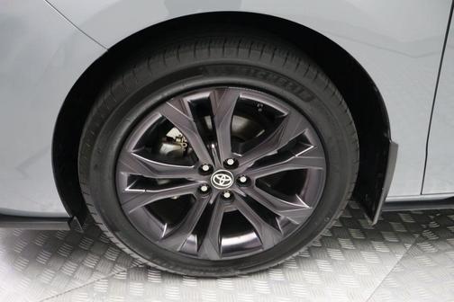 Cement 2025 Toyota Sienna XSE 7 Passenger