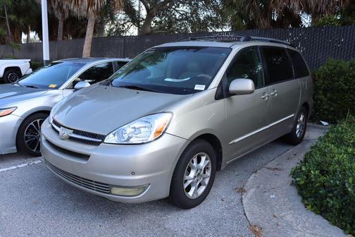 2004 Toyota Sienna XLE Limited