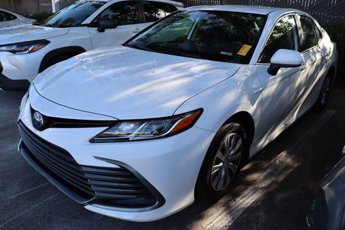 2022 Toyota Camry LE