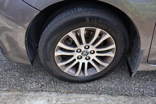 2019 Toyota Sienna XLE