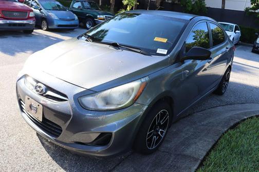 2013 Hyundai Accent GLS