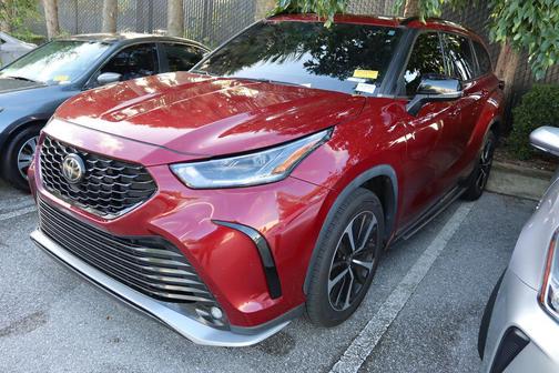 2022 Toyota Highlander XSE
