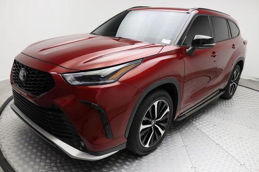 2022 Toyota Highlander XSE