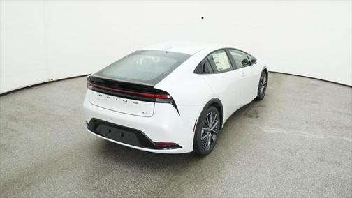 2025 Toyota Prius XLE