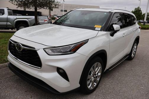 2023 Toyota Highlander Limited