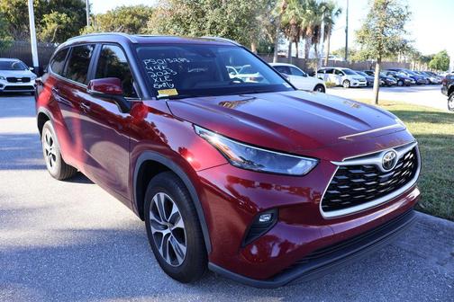 2023 Toyota Highlander XLE