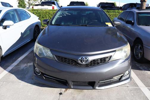 2014 Toyota Camry SE