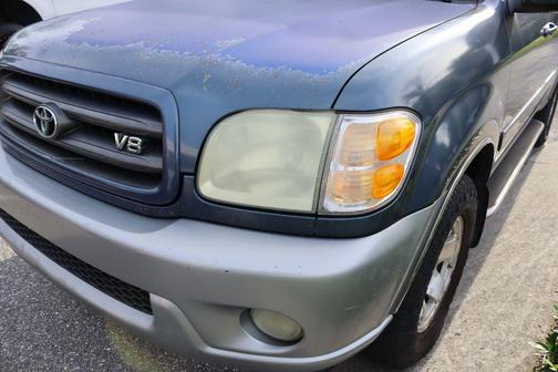 2002 Toyota Sequoia SR5