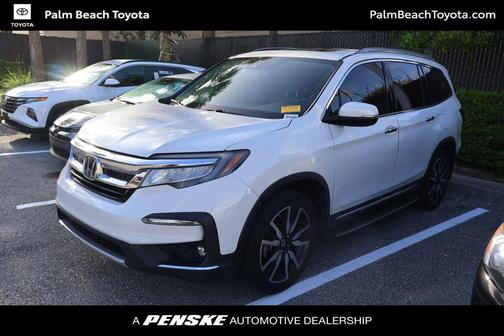 Platinum White 2022 Honda Pilot Touring 8-Passenger