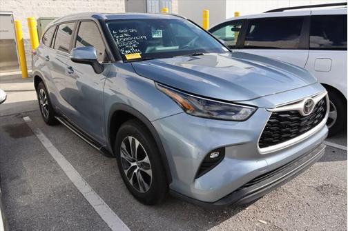 2023 Toyota Highlander XLE