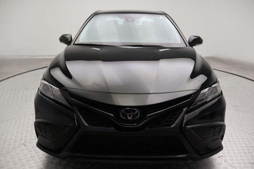 Midnight Black Metallic 2024 Toyota Camry SE